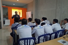 Inhouse Training for Marketing Force in Digital Era in Artha Kencana Group Kediri East Java